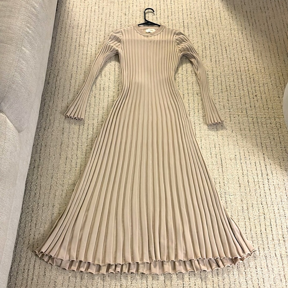 DISSH Cream Ribbed Midi Dress